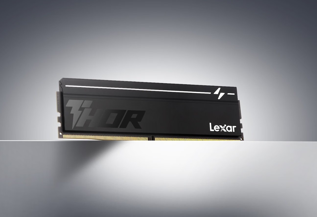 Lexar LD5U32G60C400V-RGS DDR5 UDIMM 32GB 6000 MT/s 1.35V  CL40 THOR RGB G2 HEATSINK BLACK  GLOBAL INTEL XMP 3.0 & AMD EXPO