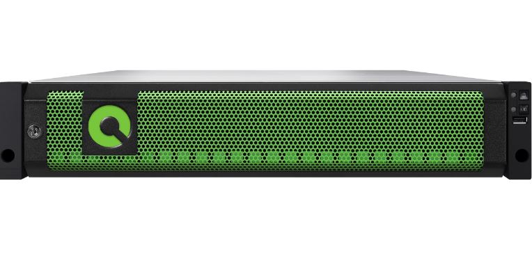 QSAN XE5 NVMe-oF JBOF XE5026D-10Gx4 Dual Controller, Intel 4-core Xeon, DDR4 16GB, 10GbE SFP+ x 8, 2U26, GBIC x 4, Front bezel, Rail kit
