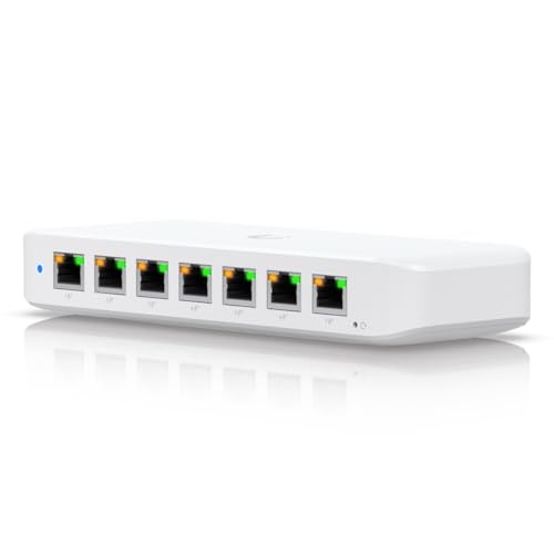 Ubiquiti Ultra 210W, Compact 8-port Layer 2 GbE PoE Switch
